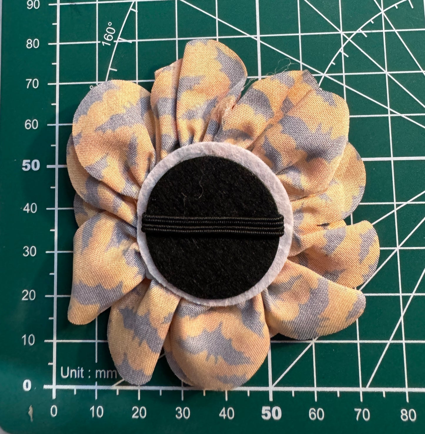 12 x Halloween Ruffle Collar Bows